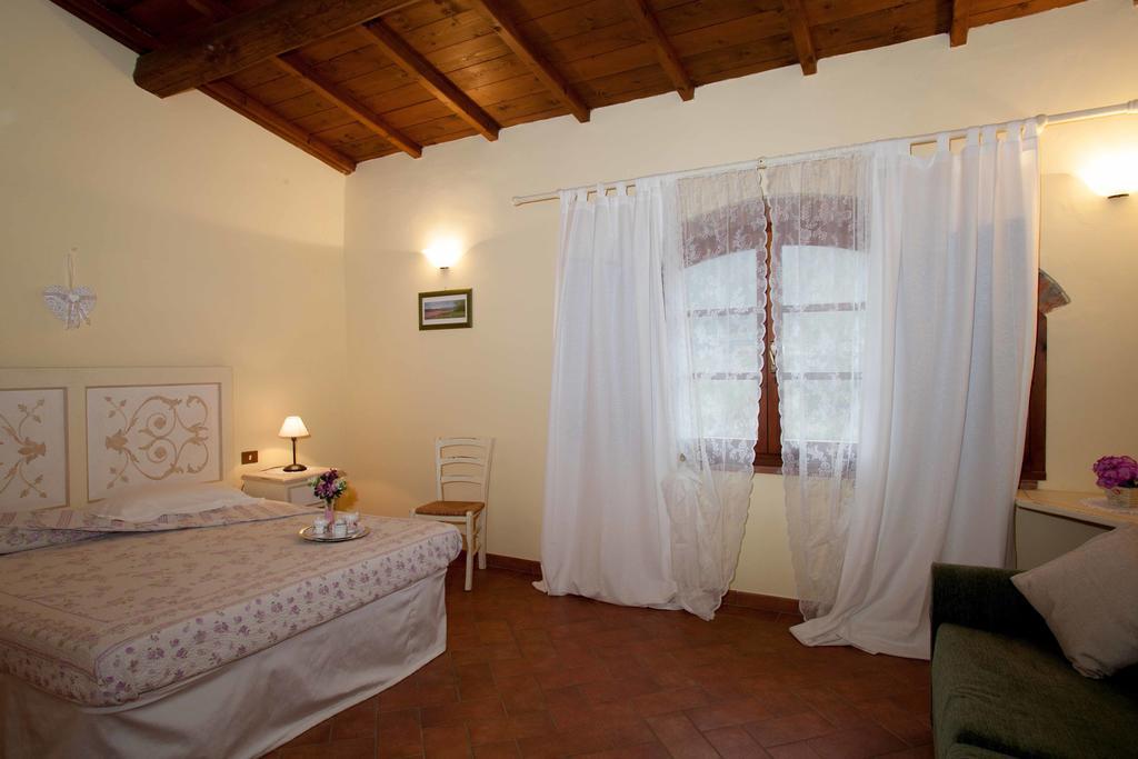 Agriturismo Le Buche Di Viesca Reggello Phòng bức ảnh